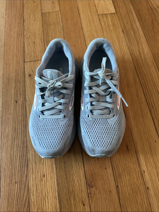 Brooks Shoes - Brooks Women's Light Gray Athletic Running Shoes